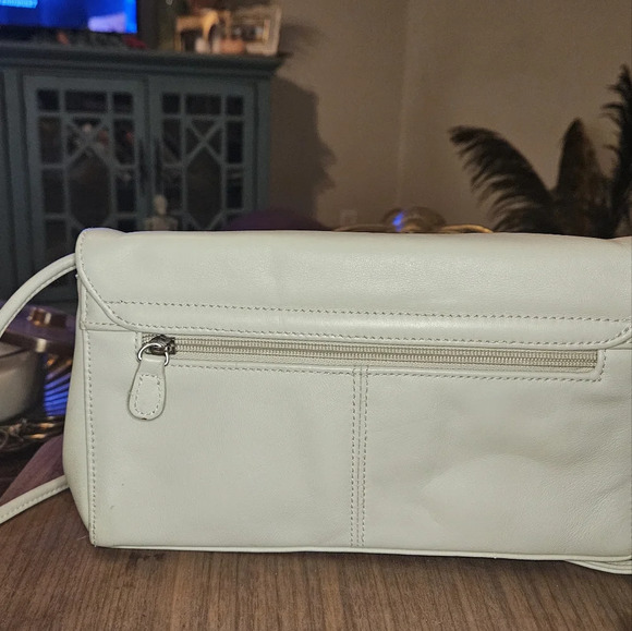 VINTAGE Genuine leather Fold over crossbody bag In Bone. - Picture 4 of 9